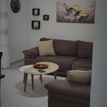 Sarandë Eglent'S Tourist House酒店 外观 照片
