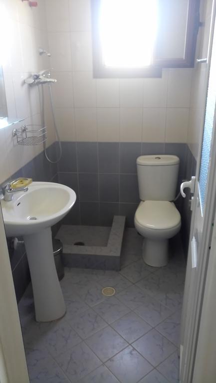 Sarandë Eglent'S Tourist House酒店 外观 照片